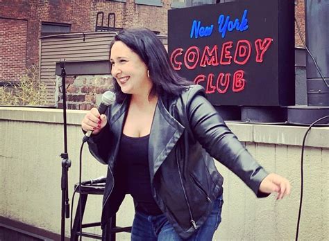 Robyn schall - NEW YORK -- A New York City comedian handed out some huge tips on Thursday to workers at Lilly's Cocktail and Wine Bar on the city's Upper West Side. Robyn Schall, who went viral last year for ...